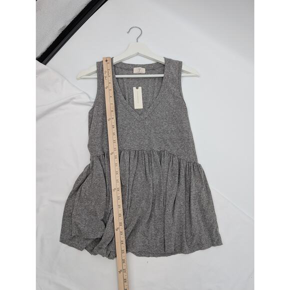 NWT Anthropologie t.la Tiered Tank Top Women's XS Gray Vacation Beachy Coastal - Picture 3 of 6